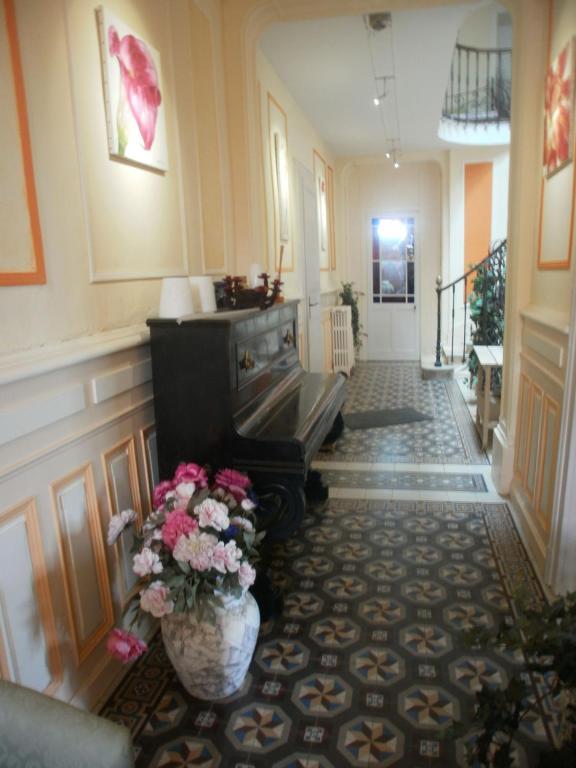 Bed and Breakfast Le Jardin Des Lys Gemmelaincourt Экстерьер фото