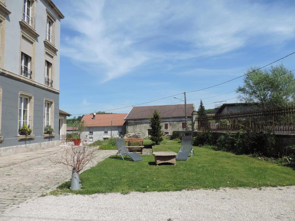 Bed and Breakfast Le Jardin Des Lys Gemmelaincourt Экстерьер фото